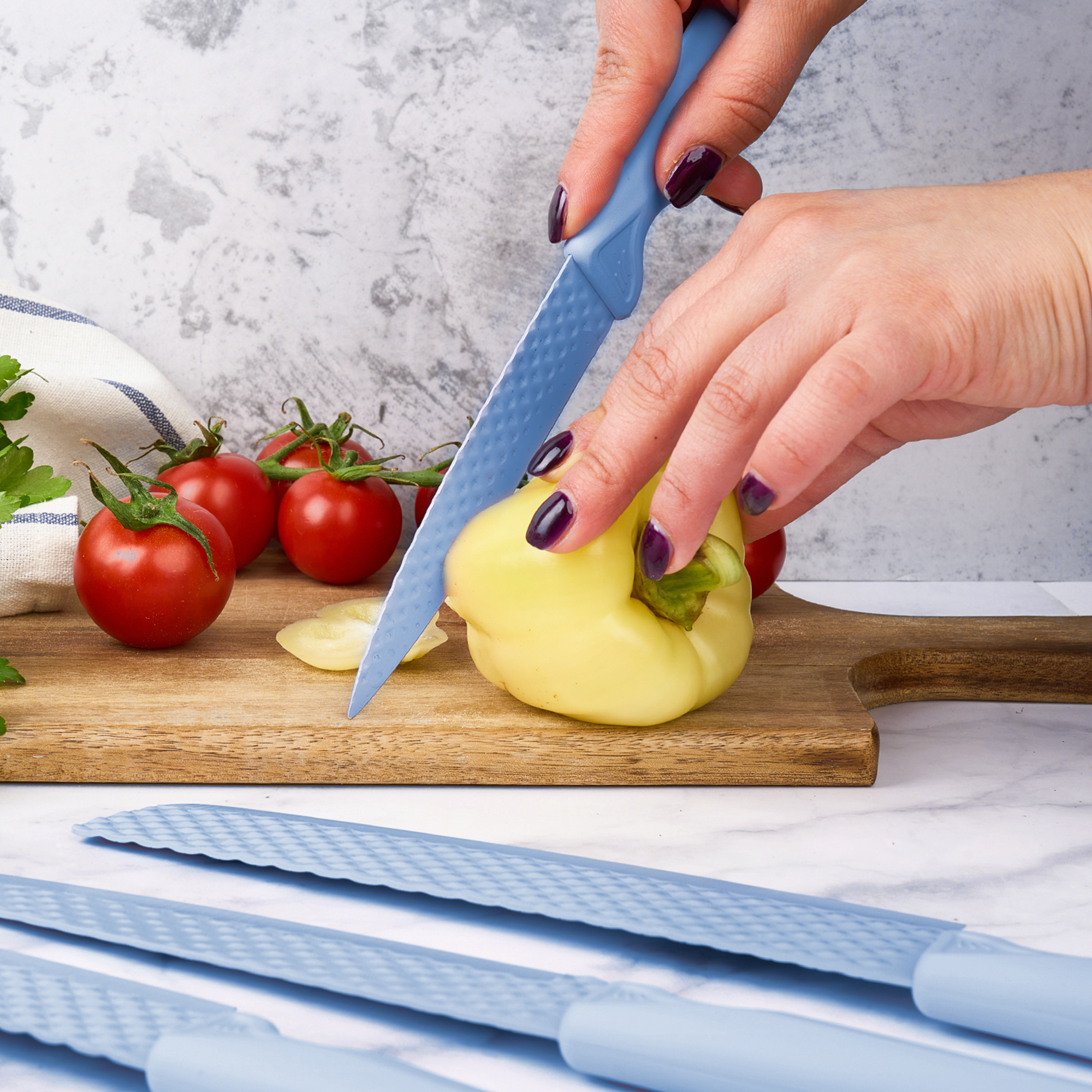 Set cuțite onuvio®, 6 piese, extrem de ascutite, folosire zilnica  include satar, cuțit santoku , cuțit chef, cuțit pentru legume și fructe,foarfeca, dispozitiv ascutit, albastru