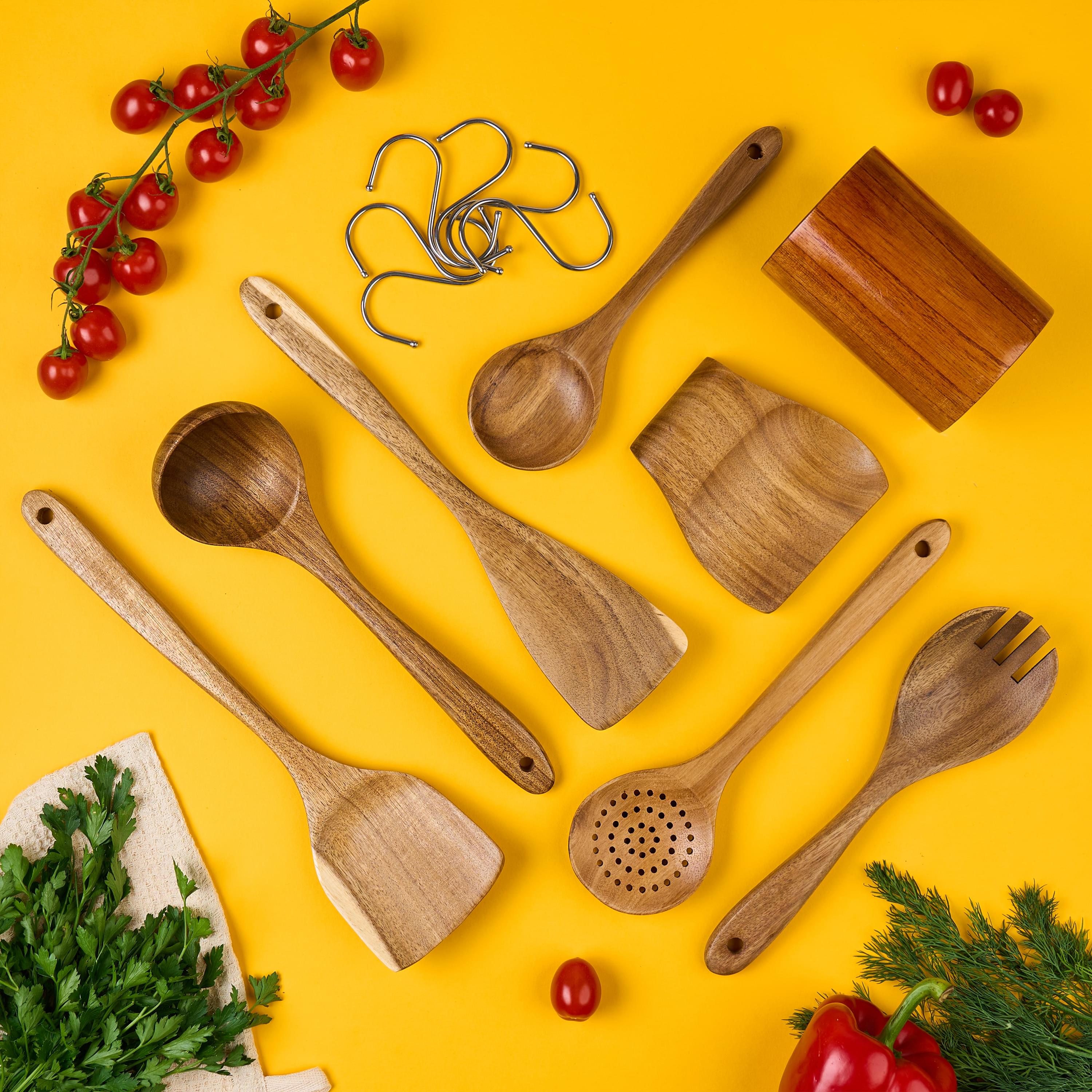 Set 8 ustensile bucătărie din lemn de acacia – cu suport pe blat și suport de lingură, include 6 cârlige s – onuvio®
