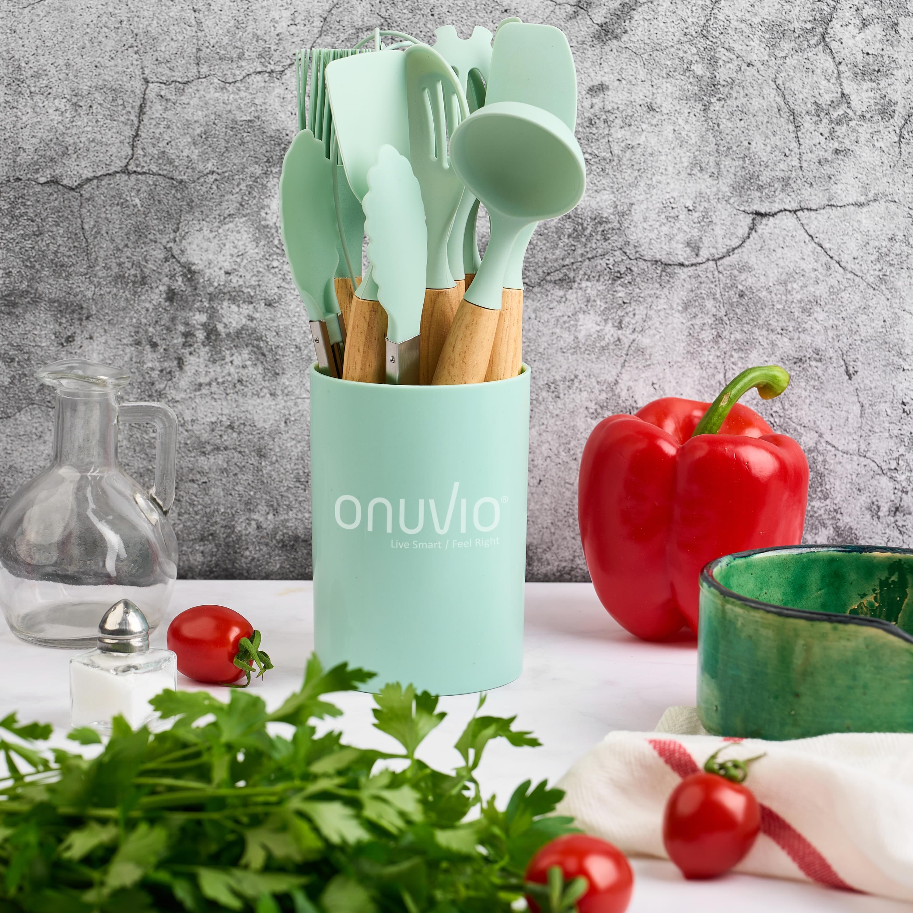 Set ustensile bucatarie 12 piese, marime mica xs 500g, lemn si silicon alimentar, termorezistente, antiaderente, suport blat, onuvio® daria mini - verde menta