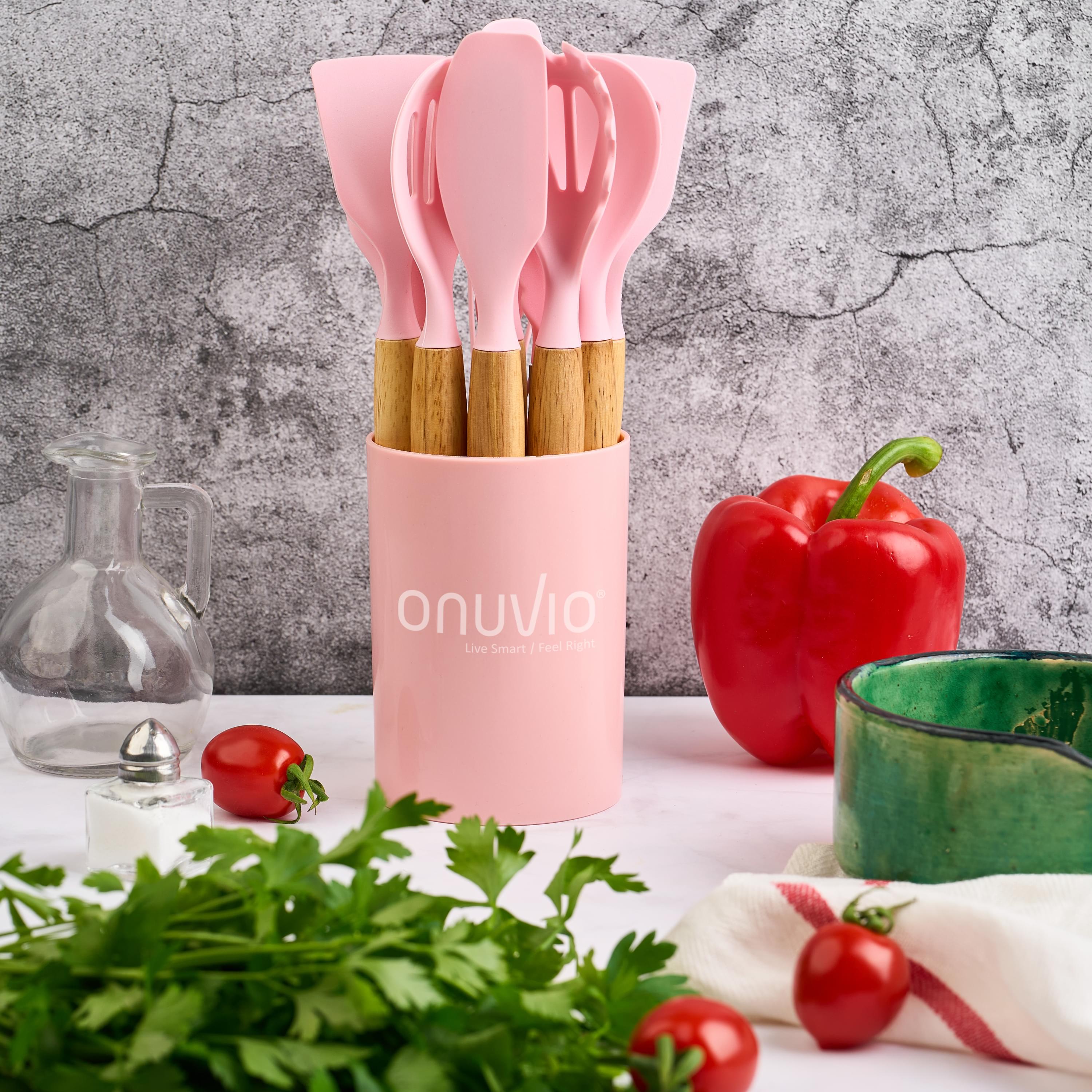 Set ustensile bucatarie 12 piese, marime mica xs 500g, lemn si silicon alimentar, termorezistente, antiaderente, suport blat, onuvio® daria mini - roz