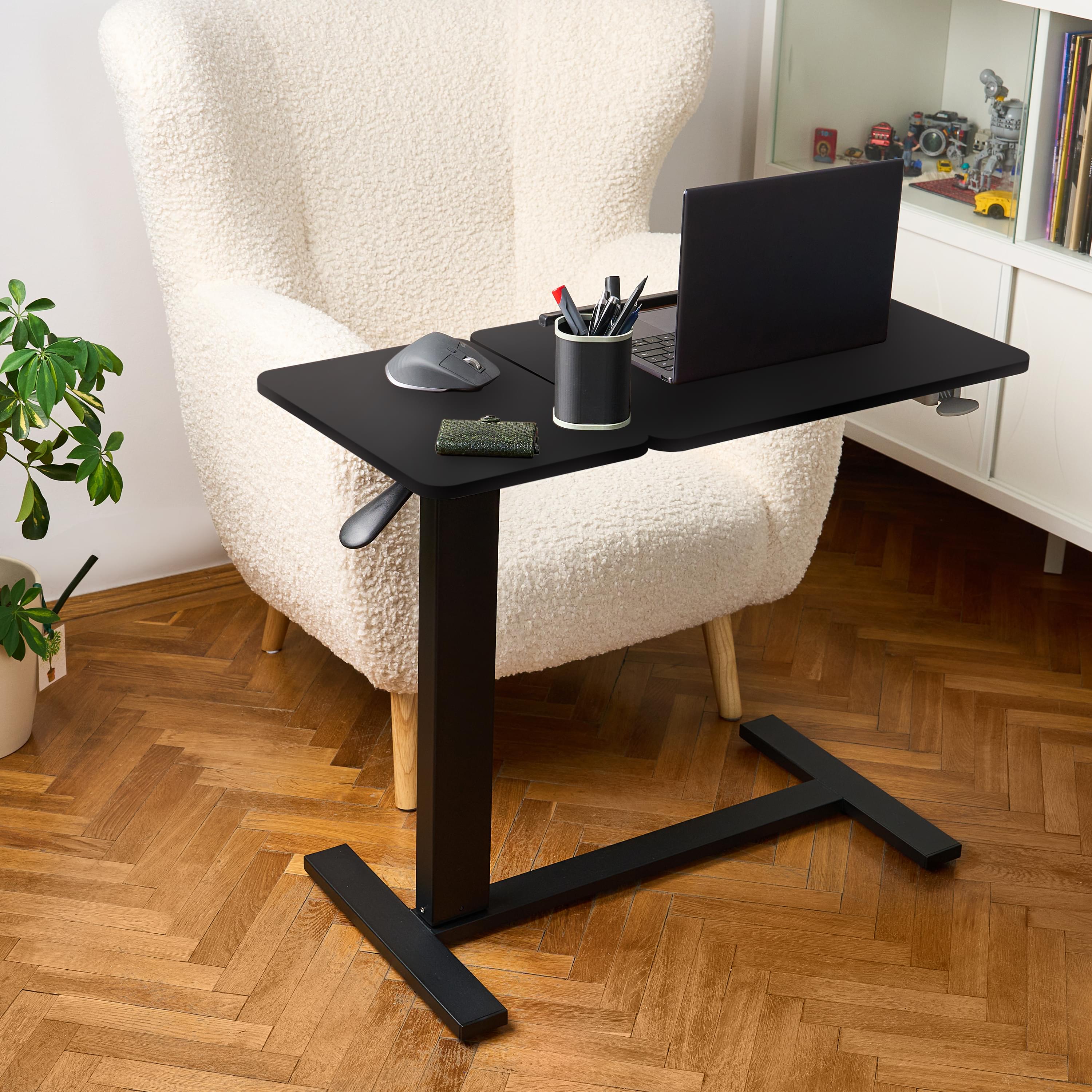 Masa reglabila pe inaltime cu lift pneumatic, blat 80x40 cm in 2 parti (inclinabil + rabatabil pentru depozitare), cu roti, 66–90 cm, baza tip „c” pentru pat/canapea, onuvio® - negru