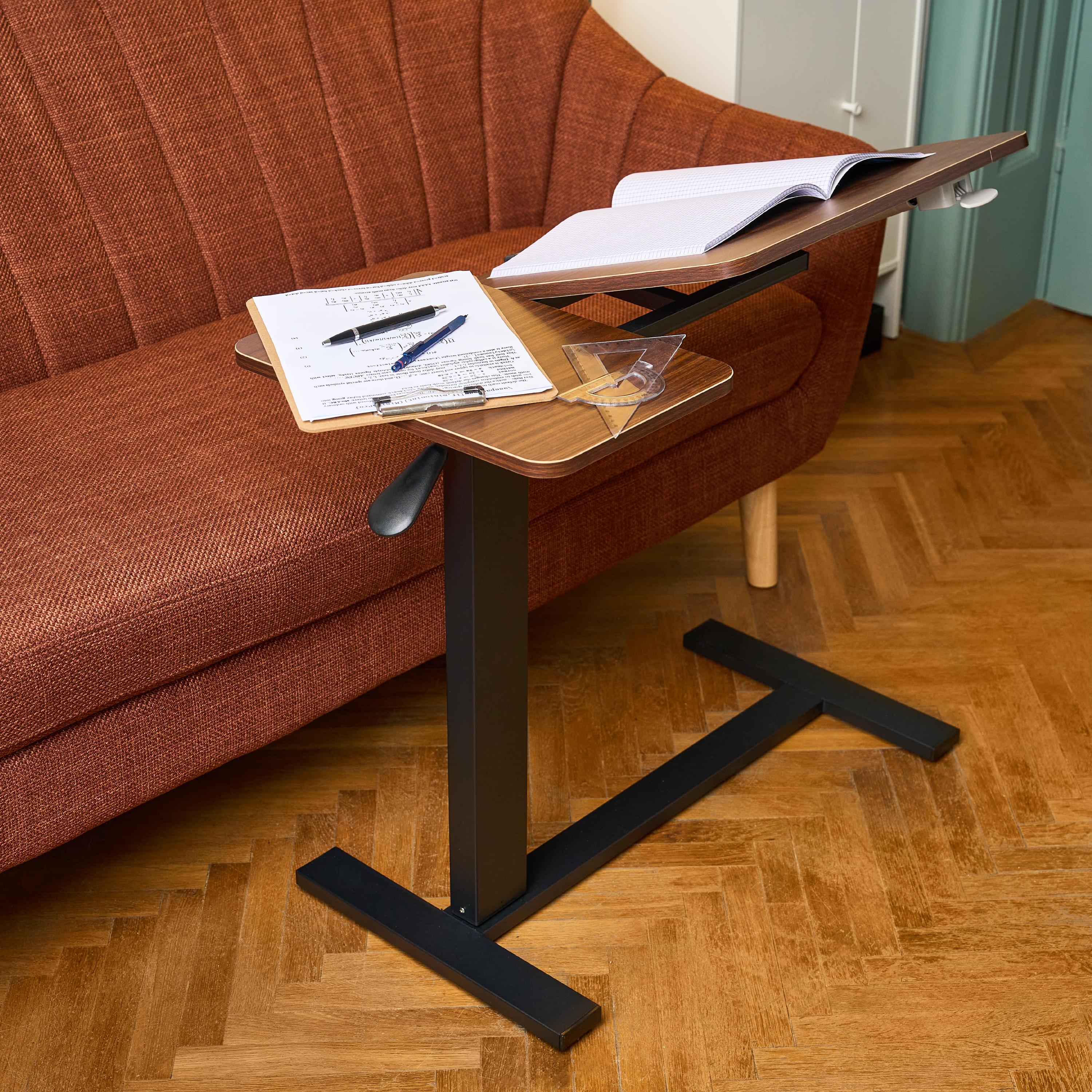 Masa reglabila pe inaltime cu lift pneumatic, blat 80x40 cm in 2 parti (inclinabil + rabatabil pentru depozitare), cu roti, 66–90 cm, baza tip „c” pentru pat/canapea, onuvio® - maro