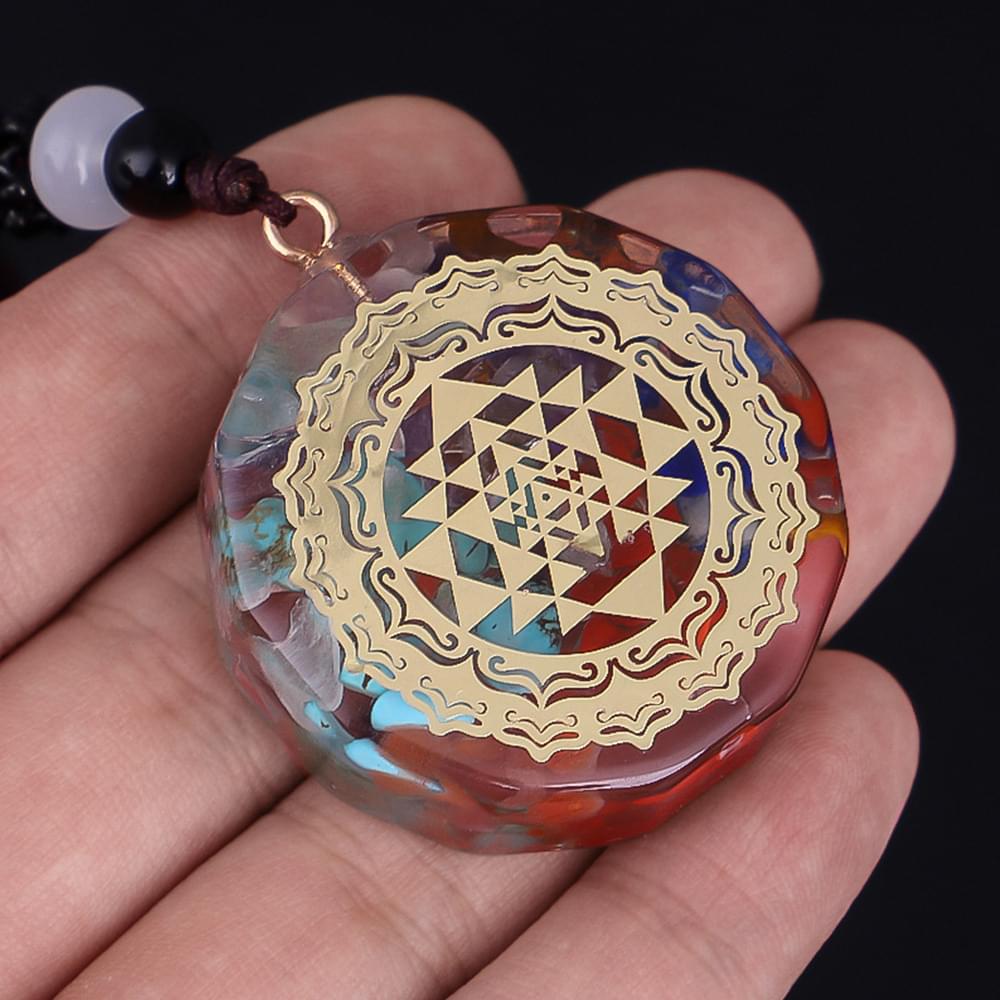 Colier dama orgonic cu 7 chakre pentru protectie energetica si vindecare spirituala cu simbol sri yantra, onuvio®