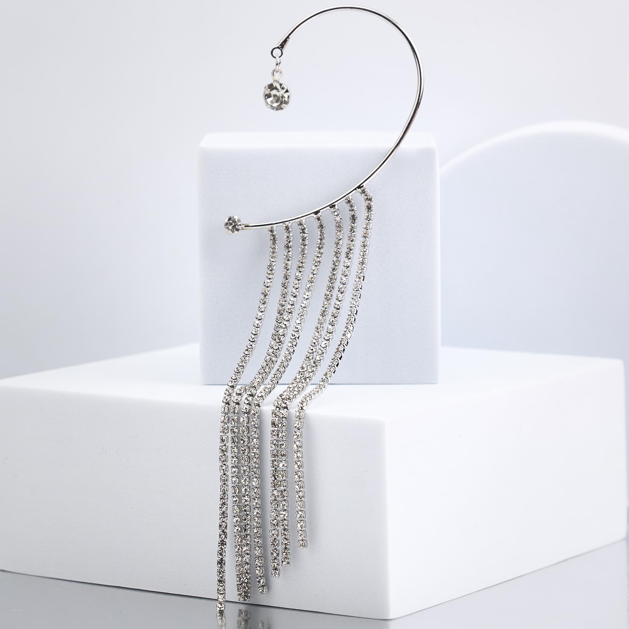 Cercel pentru toata urechea, elegant, tip ear cuff, ciucuri placati cu zirconiu, onuvio®, argintiu