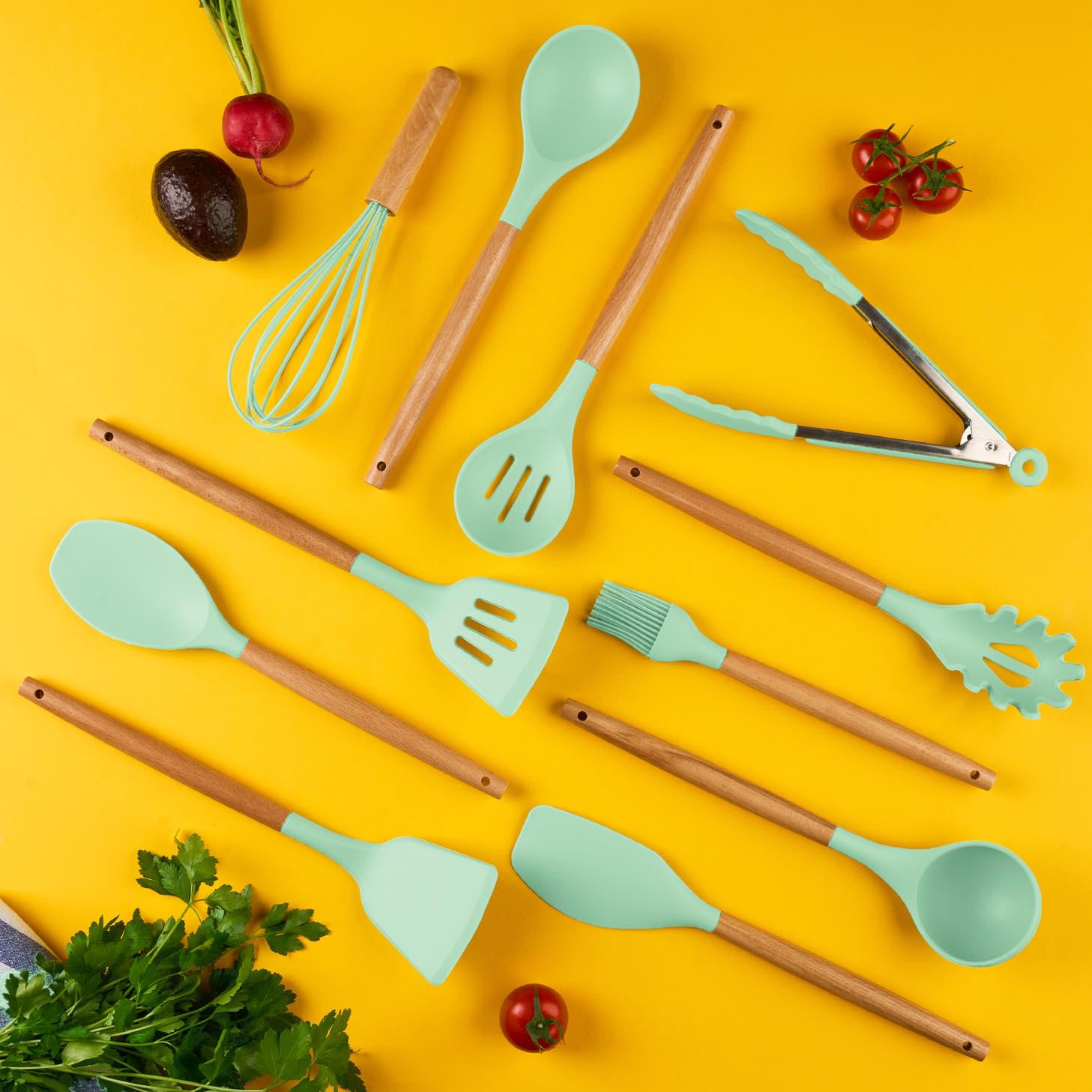 Set ustensile bucatarie 12 piese marime mare xl 1050g, lemn si silicon alimentar, termorezistente, antiaderente, suport blat,  onuvio™ daria - verde menta